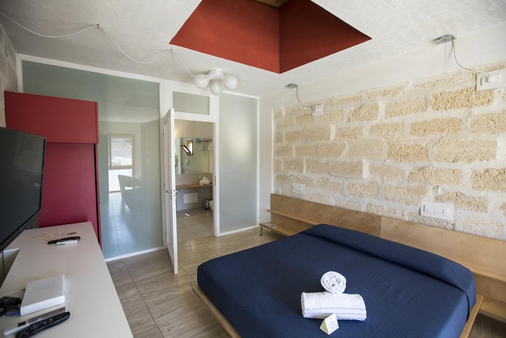 Cave Bianche Hotel Favignana Exterior photo